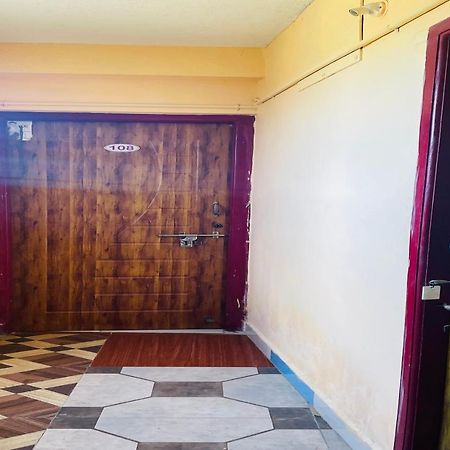Skyry Hotel Iyyapanthangal Ченай Екстериор снимка
